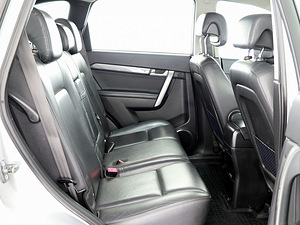 Chevrolet Captiva Luxury ATM 2.0 VCDi 110kW (7 фото из 7)