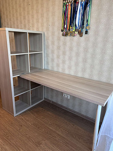 Письменный стол из Ikea (2 фото из 7)