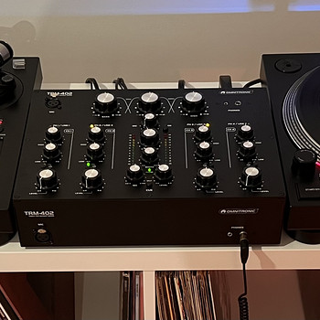 Omnitronic TRM-402 Rotary Mixer