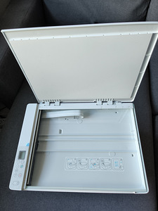 HP LaserJet MFP M140WE (5 foto / 6)