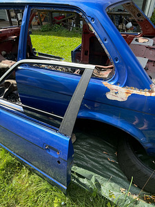 Продам BMW e30 (10 фото из 10)