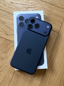 iPhone 17 Pro Max 512 ГБ — Deep Blue (1 фото из 2)