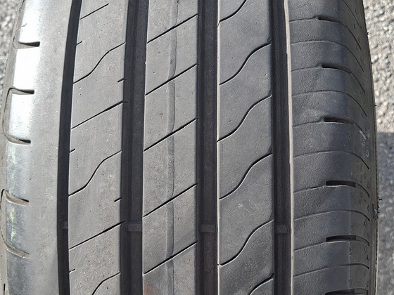 Goodyear Efficientgrip 2
