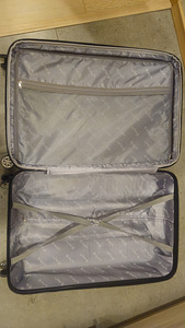 НОВЫЙ большой чемодан 76x47x35 (6 фото из 6)