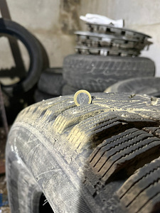 Продам зимние шины 265/70 r16 (4 фото из 4)