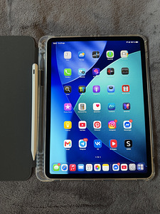 Продаётся iPad Pro 11″ (4-го поколения) в очень хорошем состоянии (1 фото из 4)