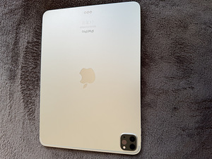 Продаётся iPad Pro 11″ (4-го поколения) в очень хорошем состоянии (3 фото из 4)
