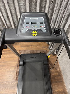 Беговая дорожка Kettler AXOS Sprinter 3 (3 фото из 4)