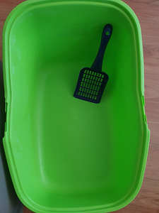 Kassikese tualett, transpordipuur jm (5 foto / 7)