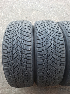 235/60/R18 Michelin X-Ice Snow зимние шины (2 фото из 3)