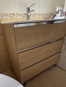 Vannitoamoobli komplekt 80cm(kapp,valamu,peegel,led valgusti (5 foto / 6)