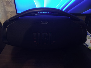 JBL Boombox 3 (3 фото из 3)