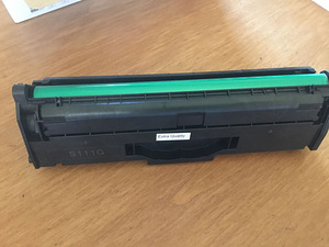 Must tooner tahm S111G Samsung printerile (2 foto / 4)