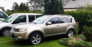 Mitsubishi Outlander 4x4 2.0 DI-D 103кВт (1 фото из 14)