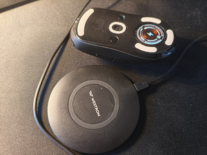 LOGITECH G PRO Wireless + беспроводное зарядное устройство (2 фото из 2)