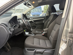 Skoda Octavia (7 фото из 12)