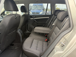 Skoda Octavia (8 фото из 12)