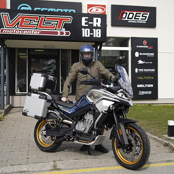 Mootorratas CFMOTO 800MT R2 8-klapiline DOHC EFI EURO5 67kW