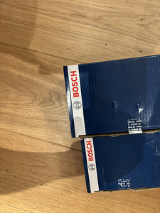Продаются новые тормозные колодки Bosch (2 фото из 2)