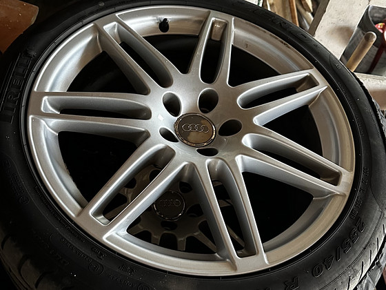 Audi velljad + rehvid r19