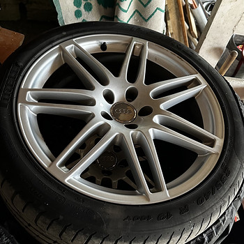 Audi veljed + rehvid r19