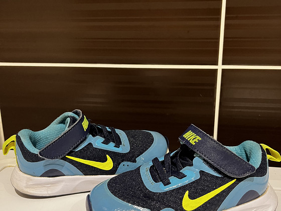 NIKE kids size 29