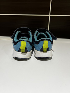 NIKE детский размер 29 (2 фото из 3)