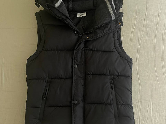 Burberry жилет / пуховик