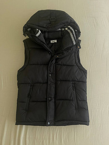 Burberry Vest / Puffer (1 foto / 2)