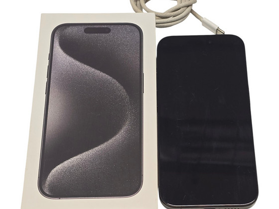 Смартфон Apple iPhone 15 Pro 128GB Аку 85% + Коробка + USB
