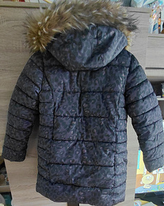 Зимняя куртка (3 фото из 3)