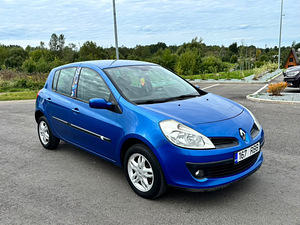 Renault Clio (6 фото из 6)