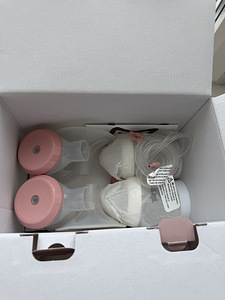 Молокоотсос Tommee Tippee double electric breast pump (2 фото из 2)