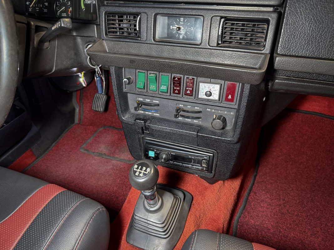Volvo 244DLS