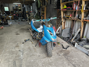Aprilia sr50(malossi 70cc) street 2004a (3 foto / 7)