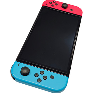Игровая консоль Nintendo Switch OLED 64GB + зарядка (4 фото из 6)