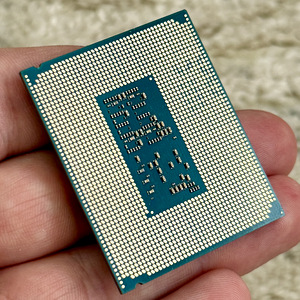 Intel Core Ultra 9 285K (5 фото из 5)