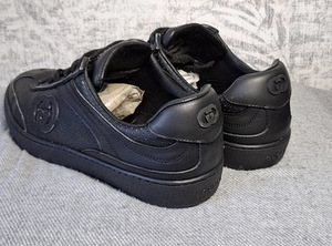 GUCCI TOSSUD 42 (2 foto / 3)