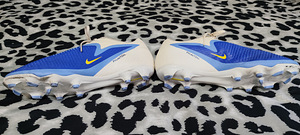 Jalgpalli putsad 42,5 Nike Phantom meeste putsad (2 foto / 6)