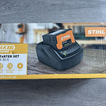 STIHL Starter 36V SET/ AK 30 S Aku + AL 101 Laadja
