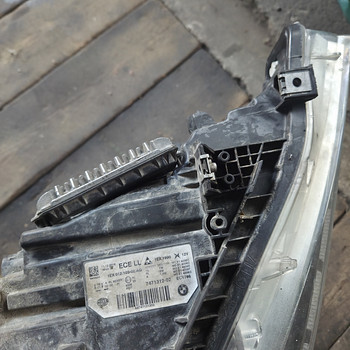 Передняя фара BMW F31
