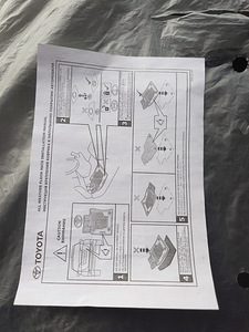 Originaalsed Toyota RAV4 kummimatid PW210-42004, pakendis (4 foto / 4)