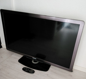 Televiisor PHILIPS (1 foto / 3)