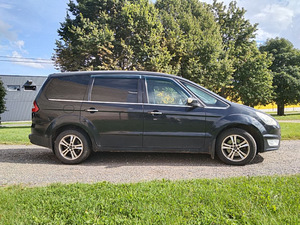 Ford Galaxy 2010 2.0 (A) (5 фото из 15)
