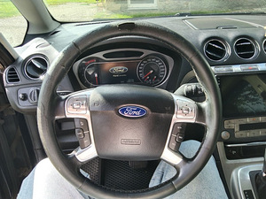 Ford Galaxy 2010 2.0 (A) (14 фото из 15)
