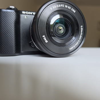 Sony A5000 + Sony E PZ 16–50mm F3.5–5.6 OSS