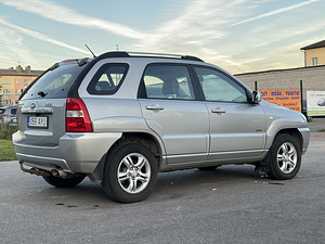 KIA SPORTAGE (7 фото из 11)