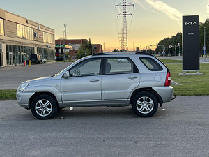 KIA SPORTAGE (4 фото из 11)