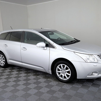 Toyota Avensis Linea Sol ATM 1.8 108kW