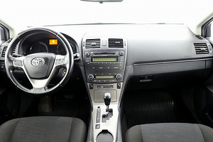 Toyota Avensis Linea Sol ATM 1.8 108kW (5 фото из 8)
